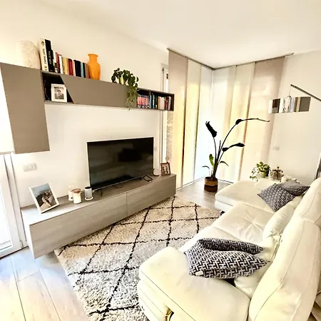 Giuseppe&carolina Citylife Lux Fiera Apartamento *